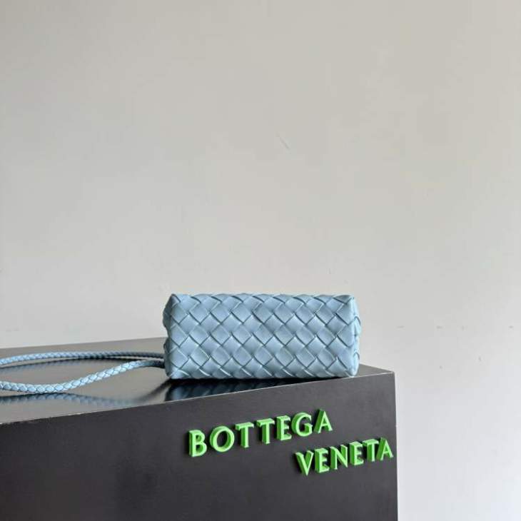 Picture of Bottega Veneta Handbags _SKUfw237689328fw